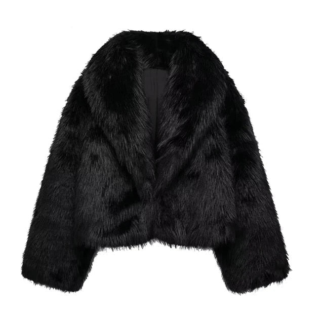 Women's oversized faux fur jacket with long sleeves