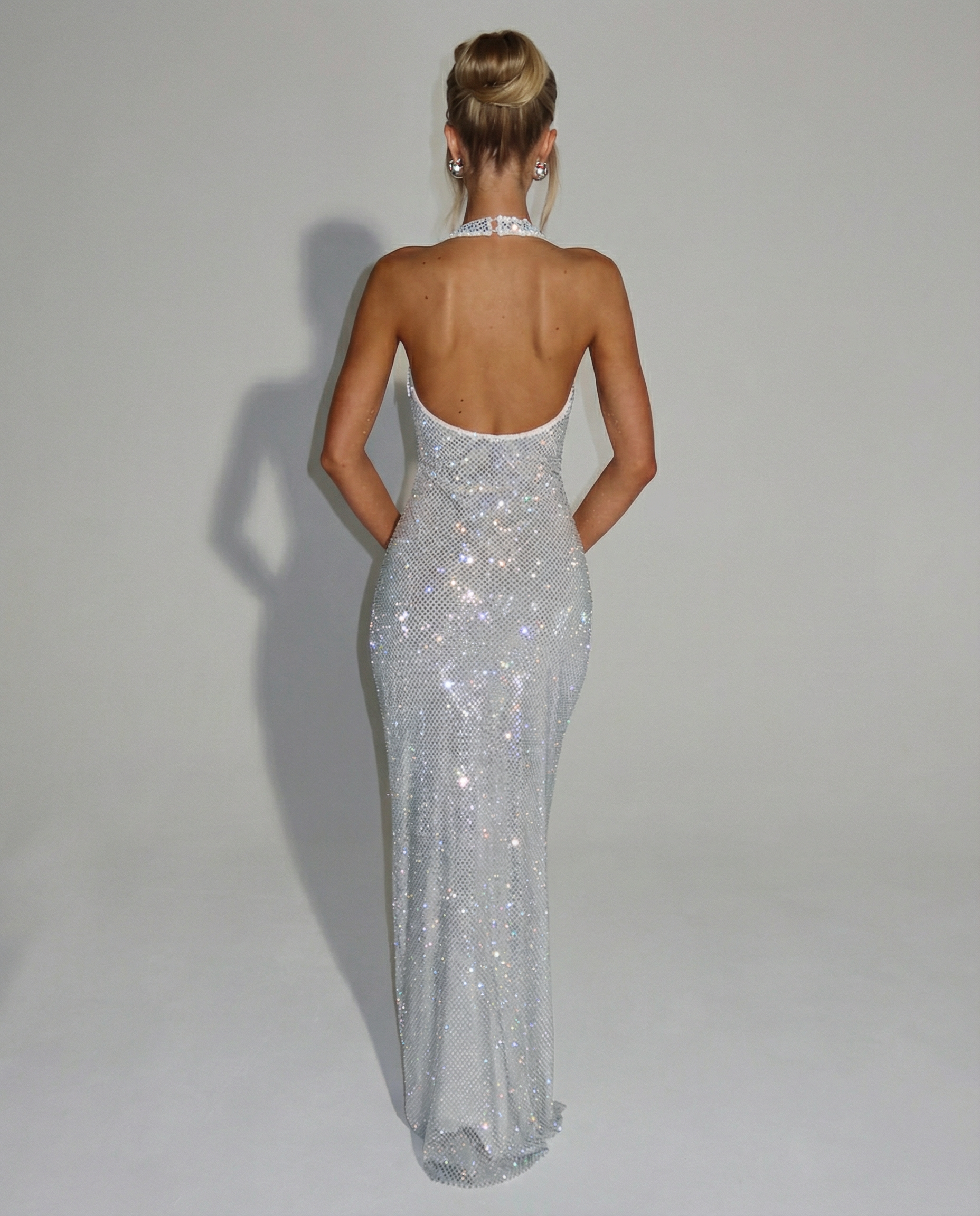 Women's maxi dress with sequin halter neck
