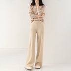 Women's tapered sweatpants with elasticated waistband