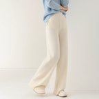 Women's tapered sweatpants with elasticated waistband
