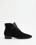 Women's ankle boots with crest detail and block heel