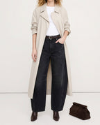 Women's barrel-leg jeans with front and back pockets