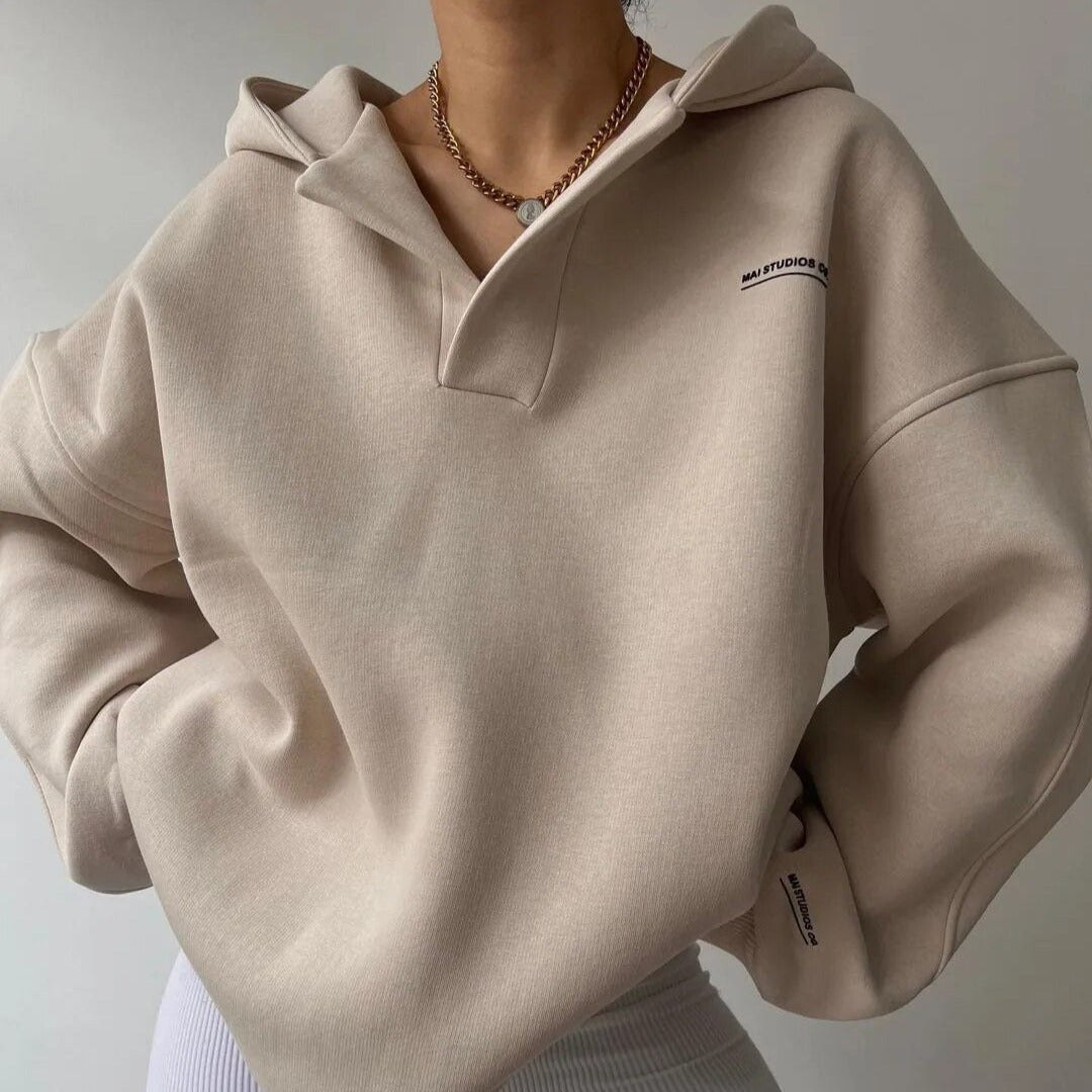 Women's crewneck sweater with ribbed trims