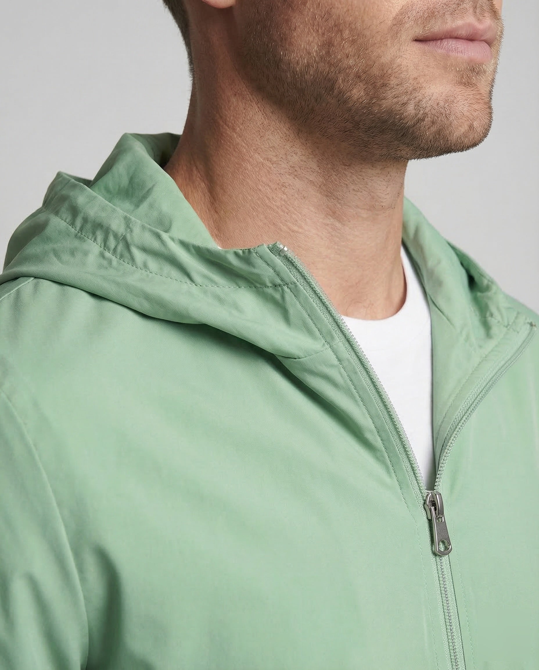 Men's lightweight hooded windbreaker jacket