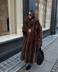 Women's maxi faux-fur coat with long sleeves