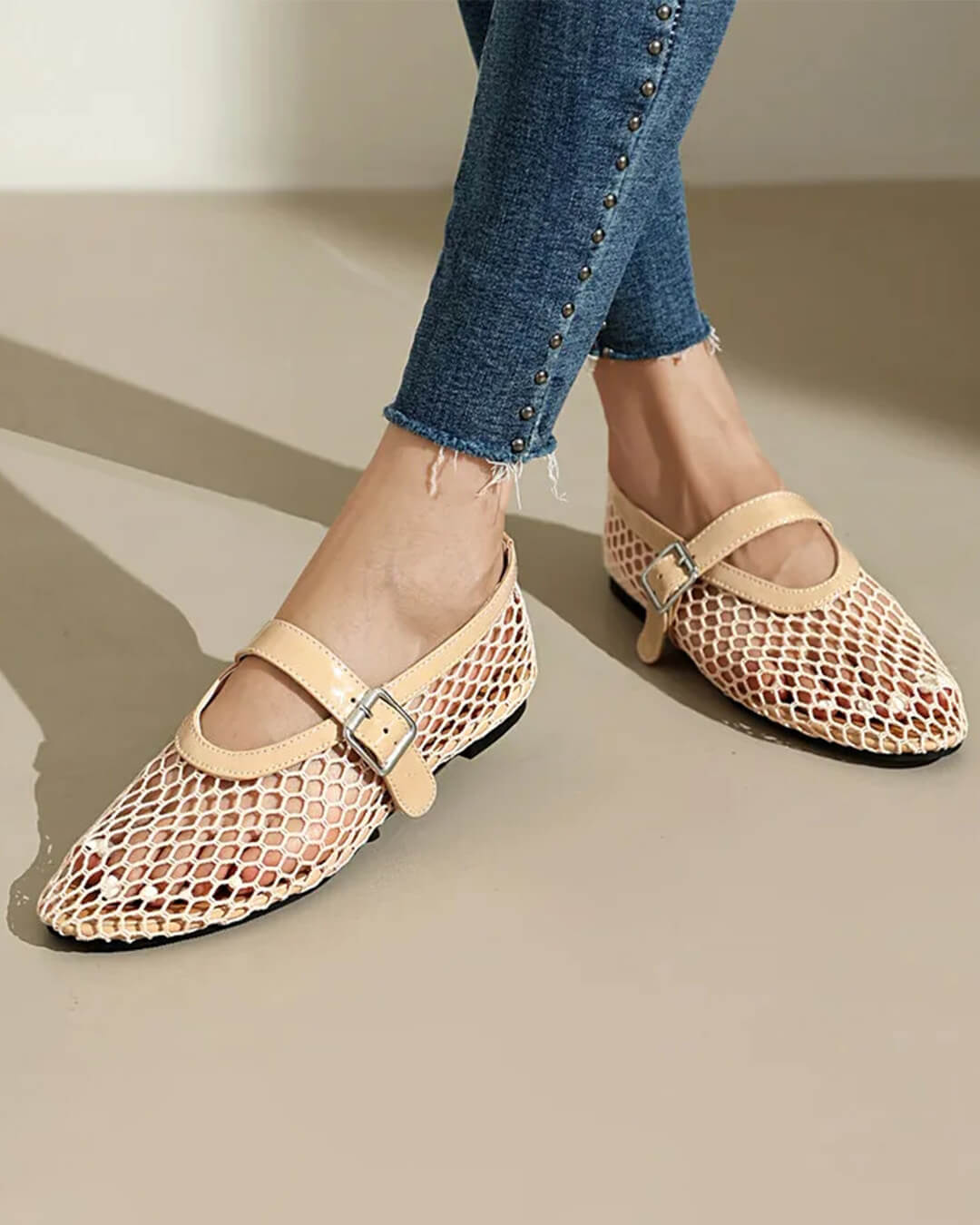 Women's mesh ballet flats with buckle