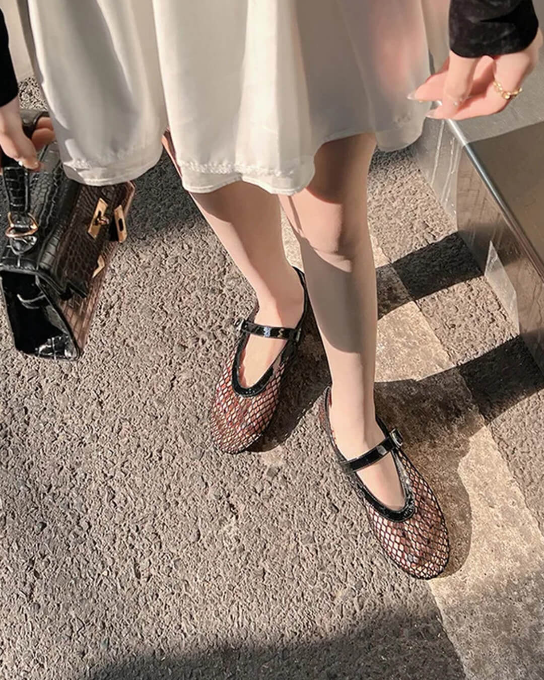 Women's mesh ballet flats with buckle