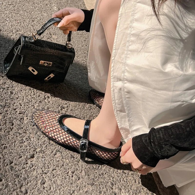 Women's mesh ballet flats with buckle