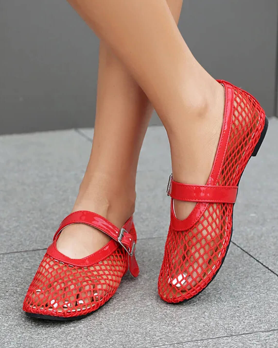 Women's mesh ballet flats with buckle