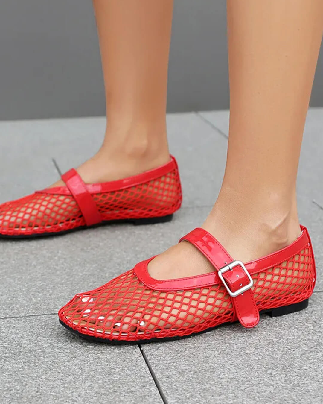 Women's mesh ballet flats with buckle