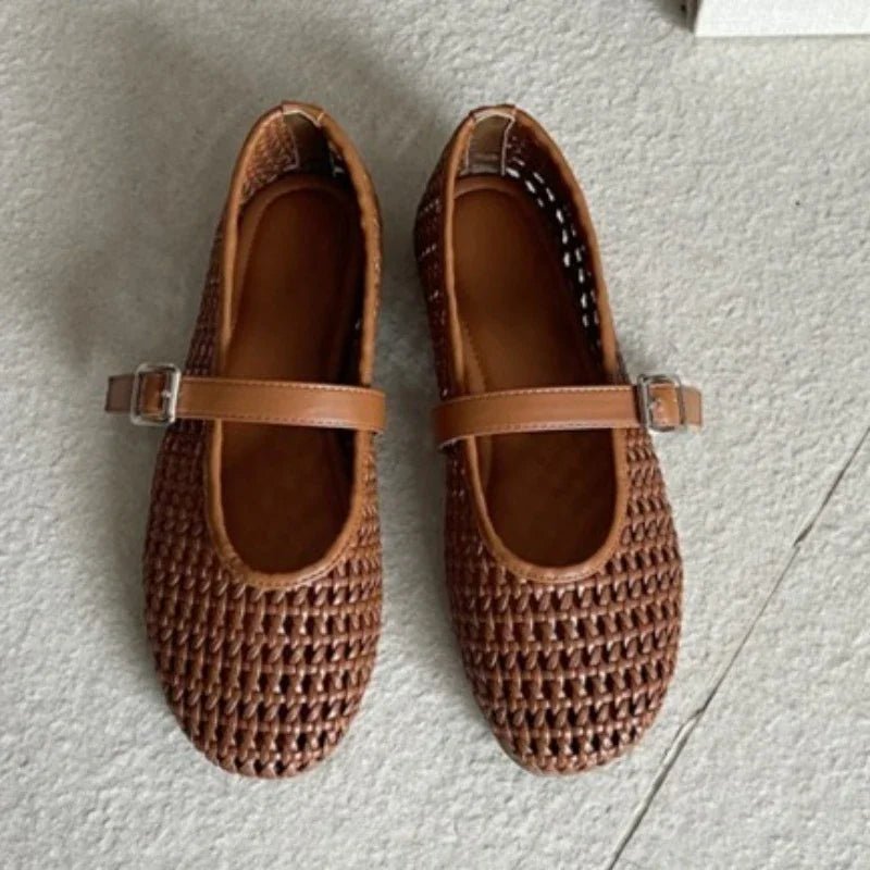 Women's cut-out mesh ballet flats with kitten heel