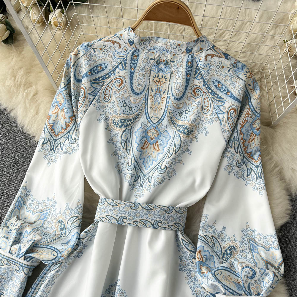 Women's A-line dress with belt and floral pattern