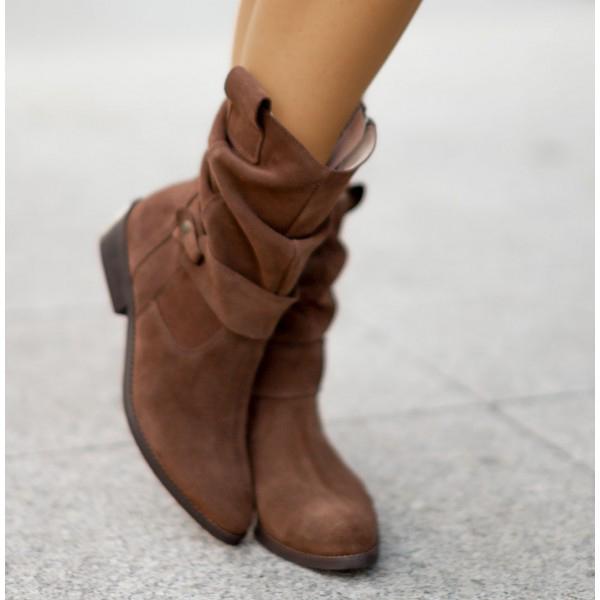 Women's ankle boots with zip fastening