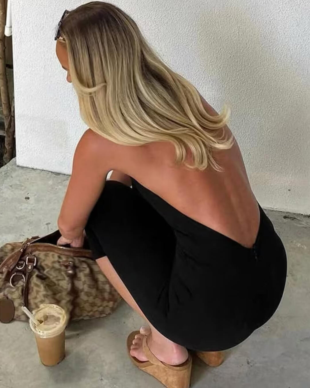 Women's backless halter neck capri jumpsuit