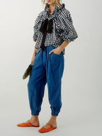 Women's blouse with puffed sleeves and fitted body