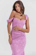 Women's bodycon dress with lace detail and ruched skirt