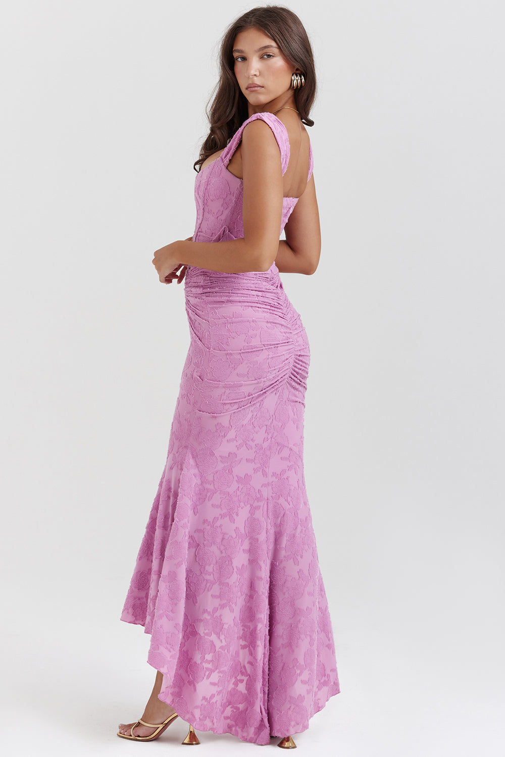 Women's bodycon dress with lace detail and ruched skirt