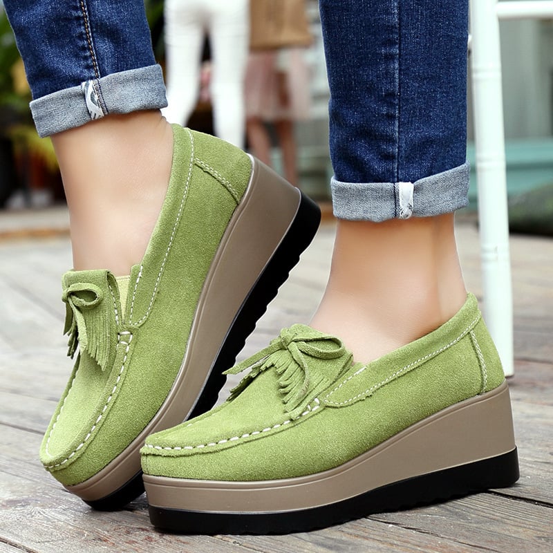 Women's bow and tassel slip-on platform shoes