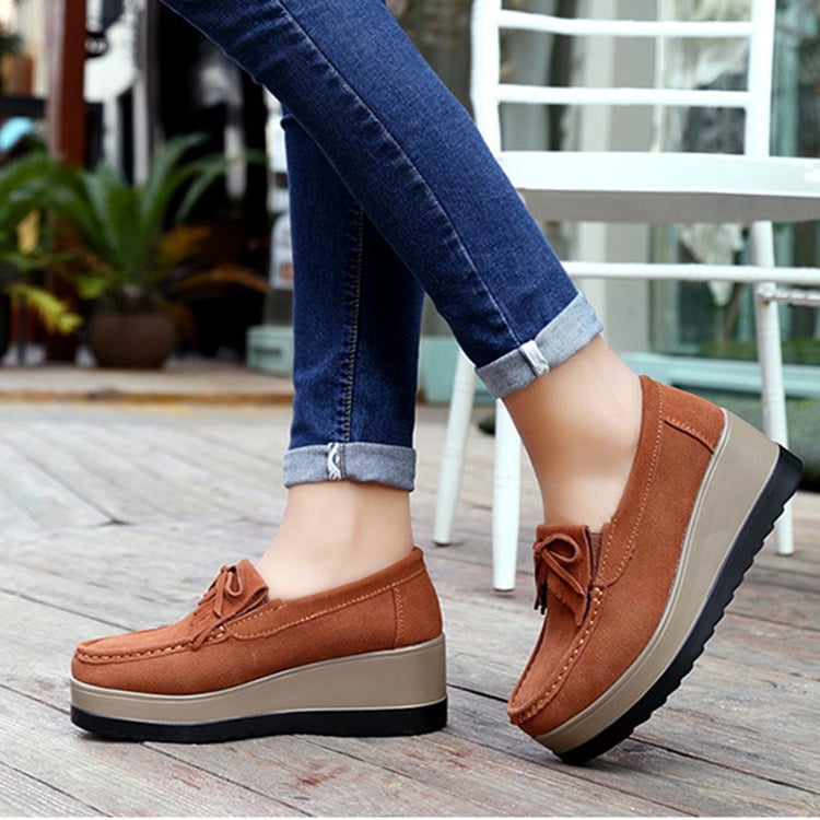 Women's bow and tassel slip-on platform shoes