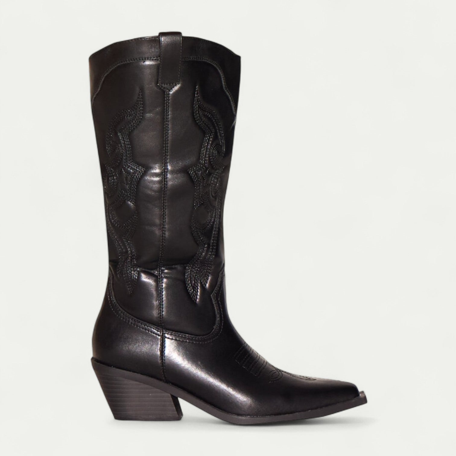 Women's calf-high western boots with pointed toe