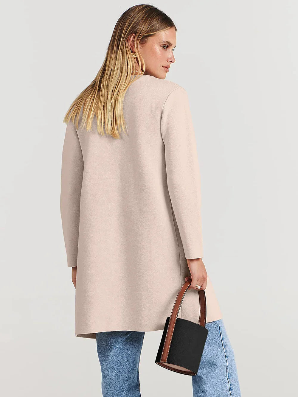Women's coatigan with lapel collar and long sleeves