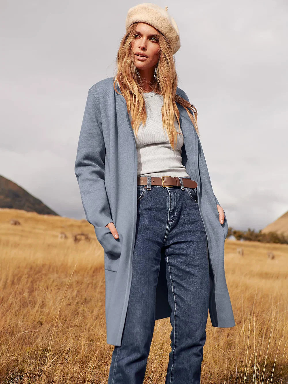 Women's coatigan with lapel collar and long sleeves