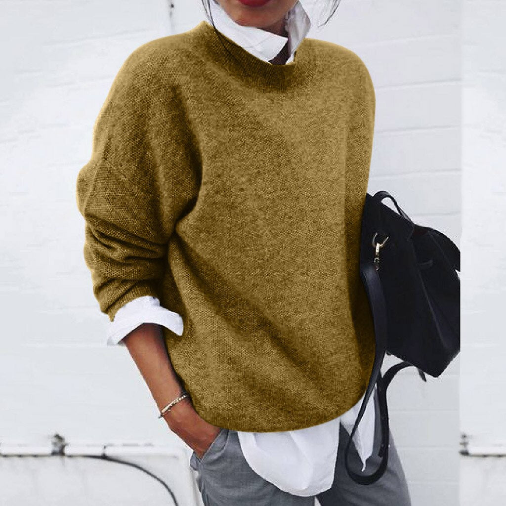 Women's crew-neck sweater with long sleeves