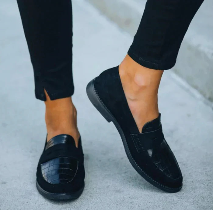 Women's croc-detail penny loafers with rounded toe