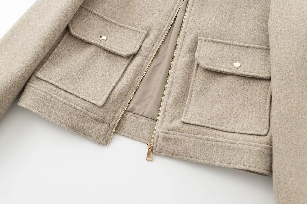 Women's cropped bomber jacket with zip front and long sleeves