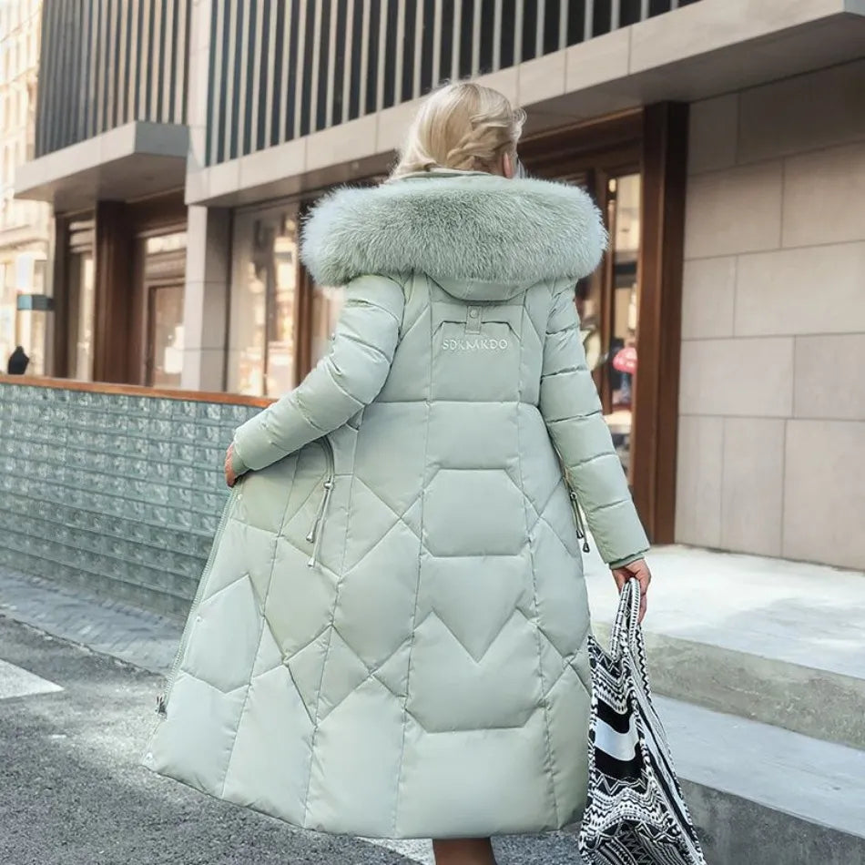 Women's extended-length winter coat with long hem