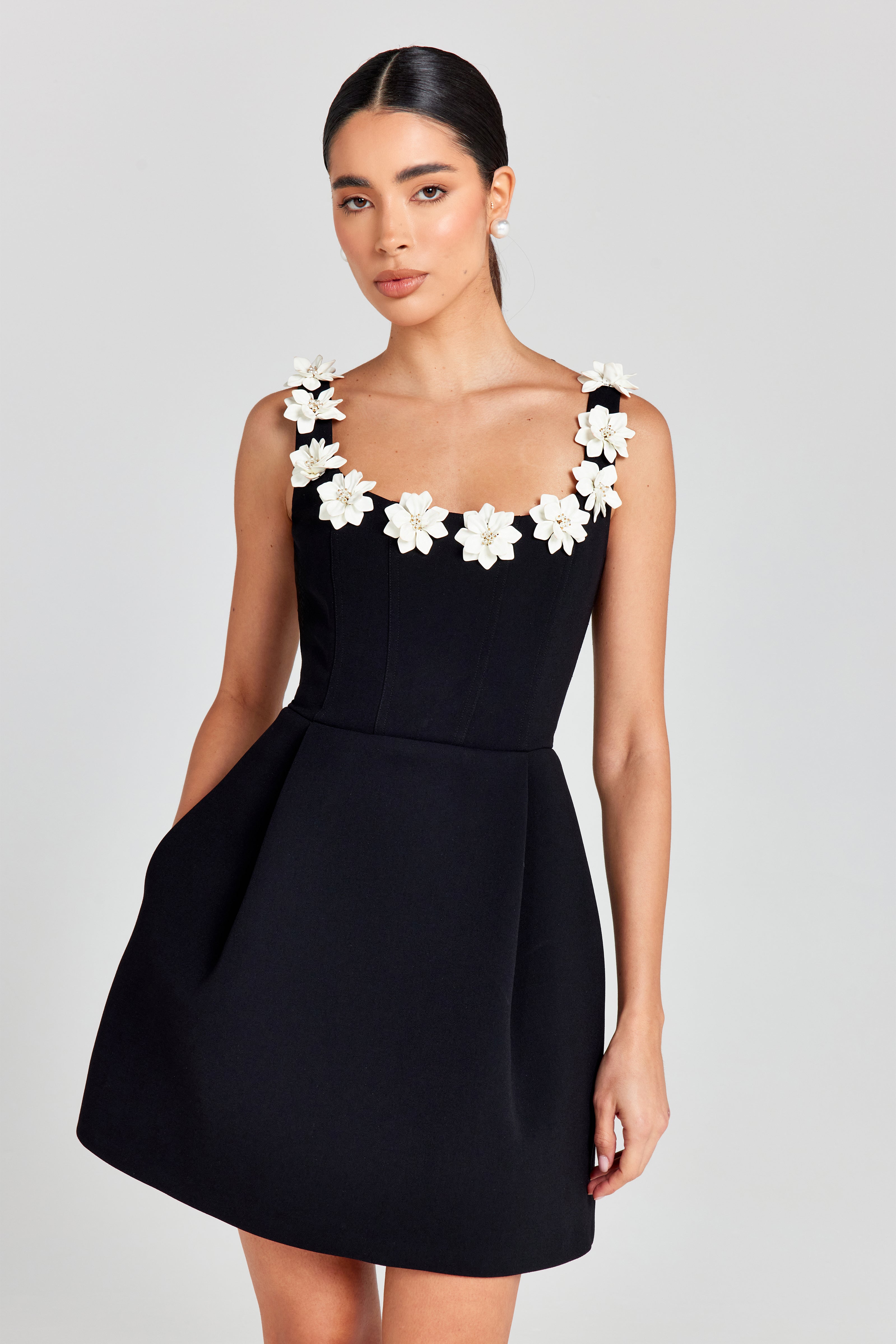 Women's floral appliqué scoop neck mini cocktail dress