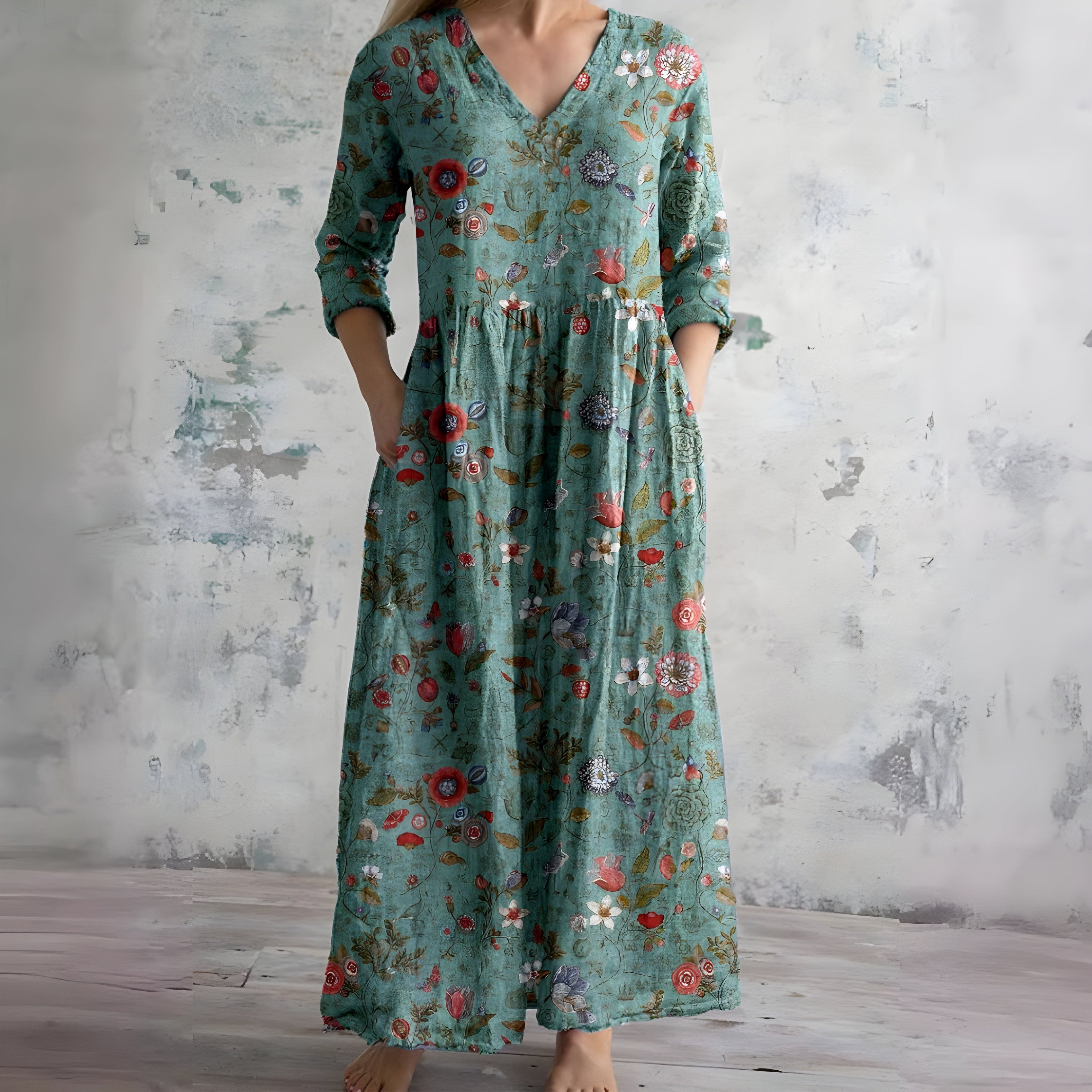 Women's flowy V-neck floral maxi summer dress