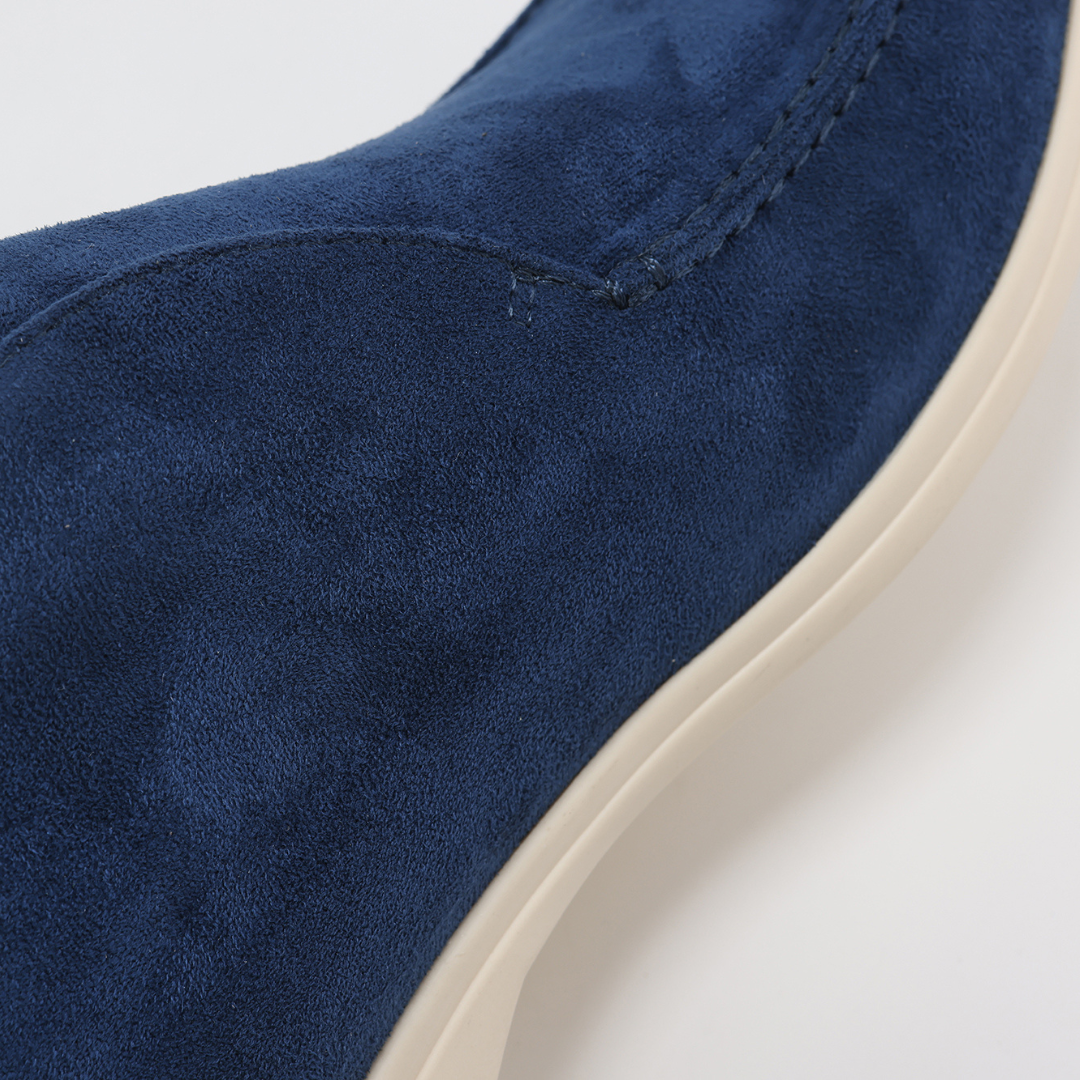 Men's high-heel loafers with slip-on construction