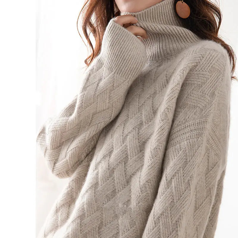 Women's high-neck jumper with long sleeves