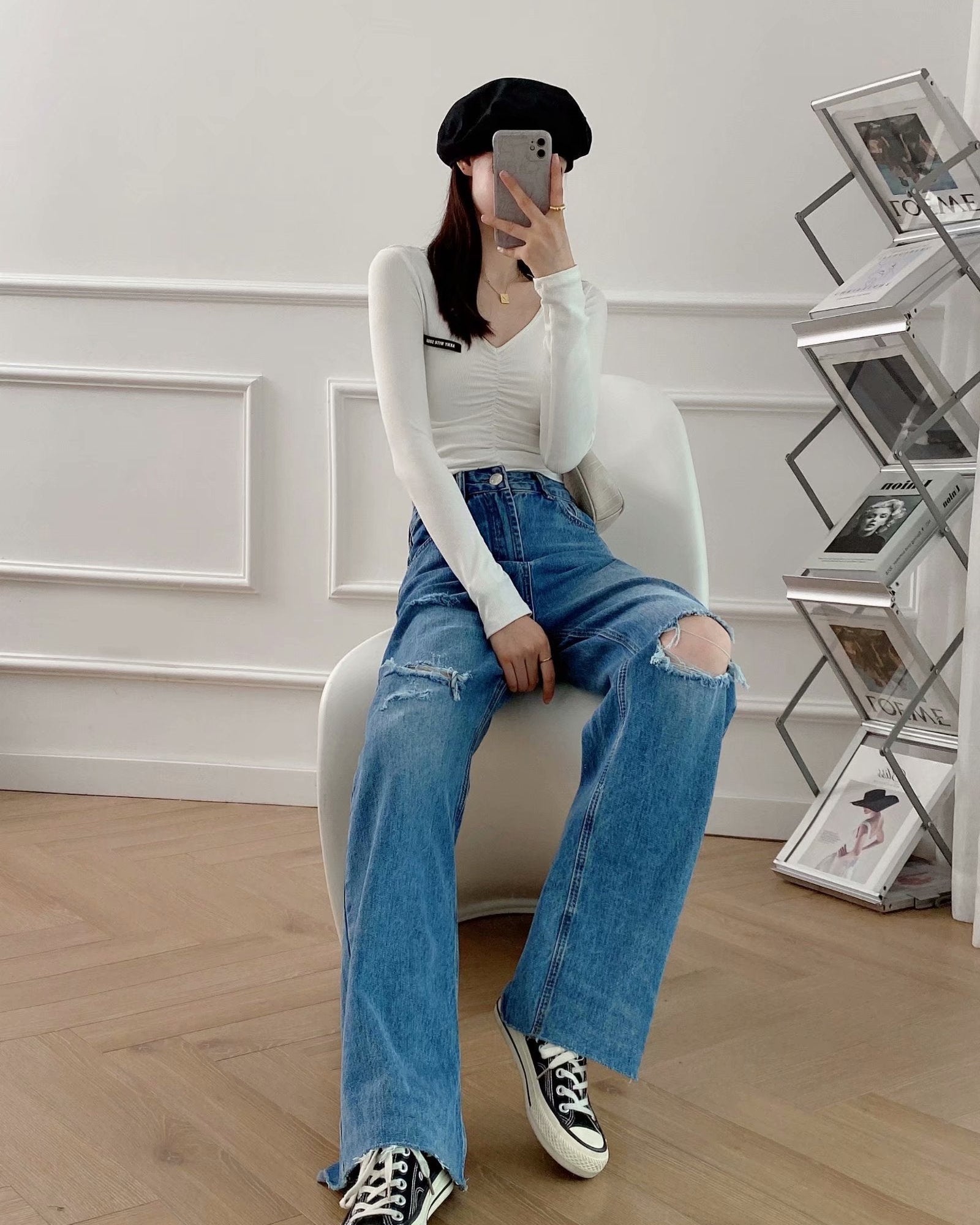 Women's high-waisted distressed wide-leg jeans