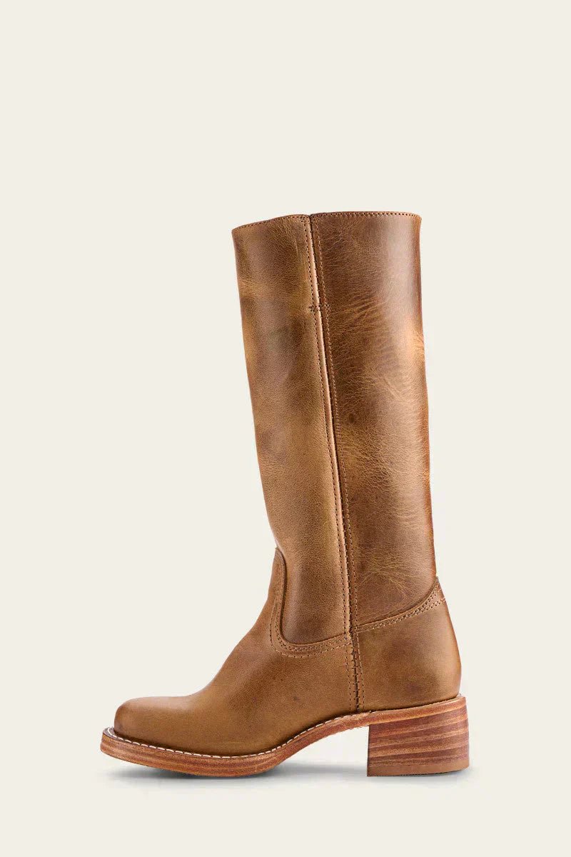 Women's knee-high boots with slim fit and structured sole