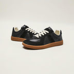 Women's lace-up sneakers with cushioned insole