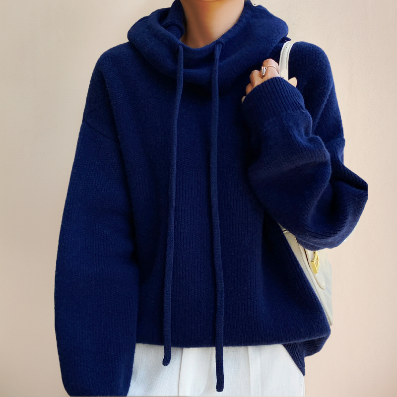 Women's long-sleeve pullover sweater with crew neckline