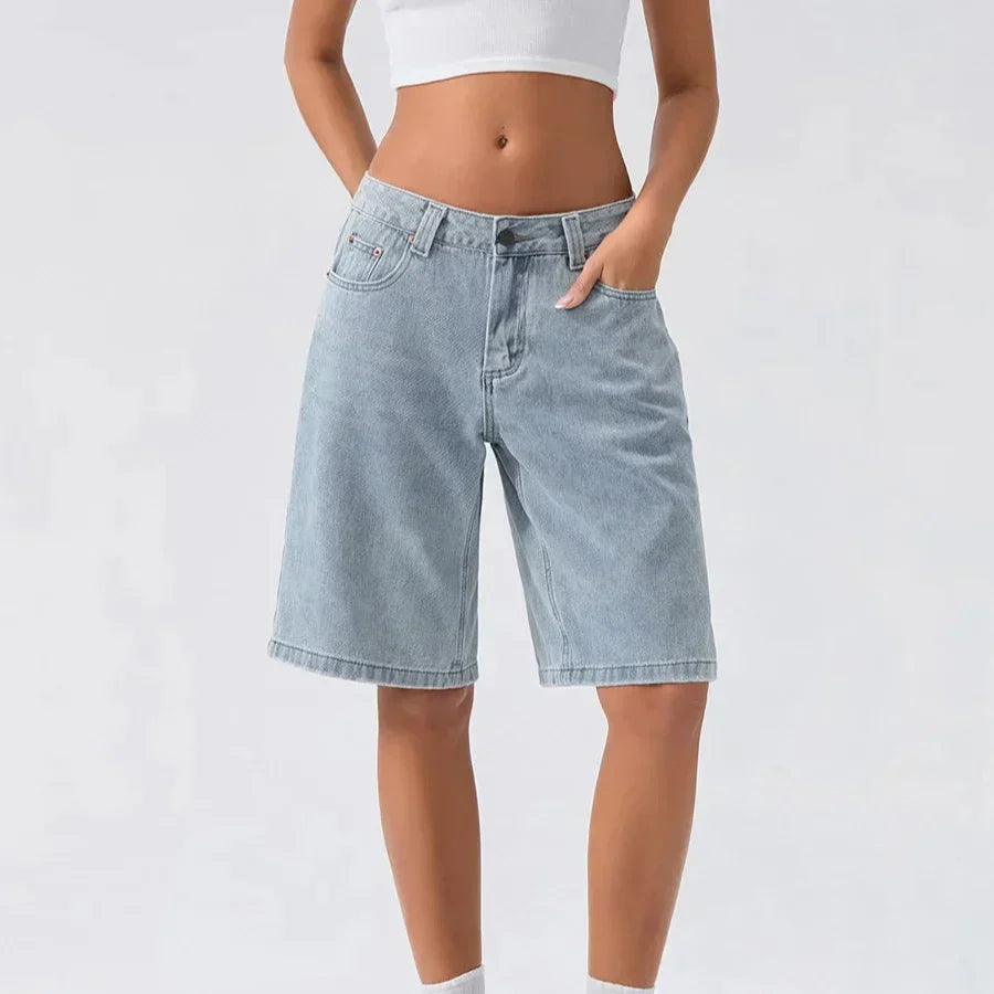 Women's low-rise longline denim shorts with wide leg