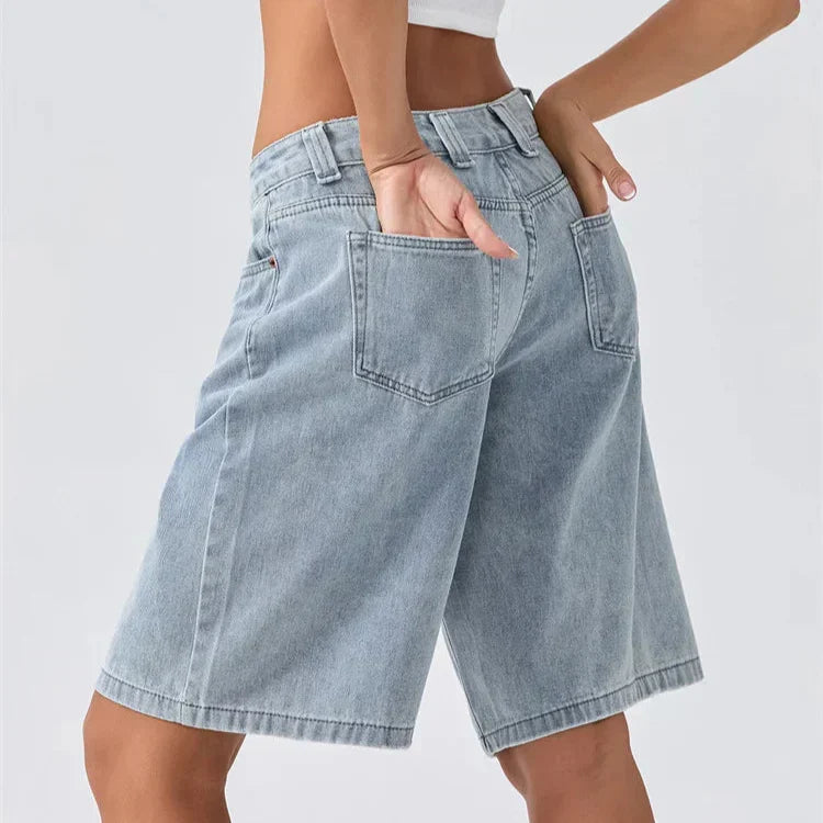 Women's low-rise longline denim shorts with wide leg