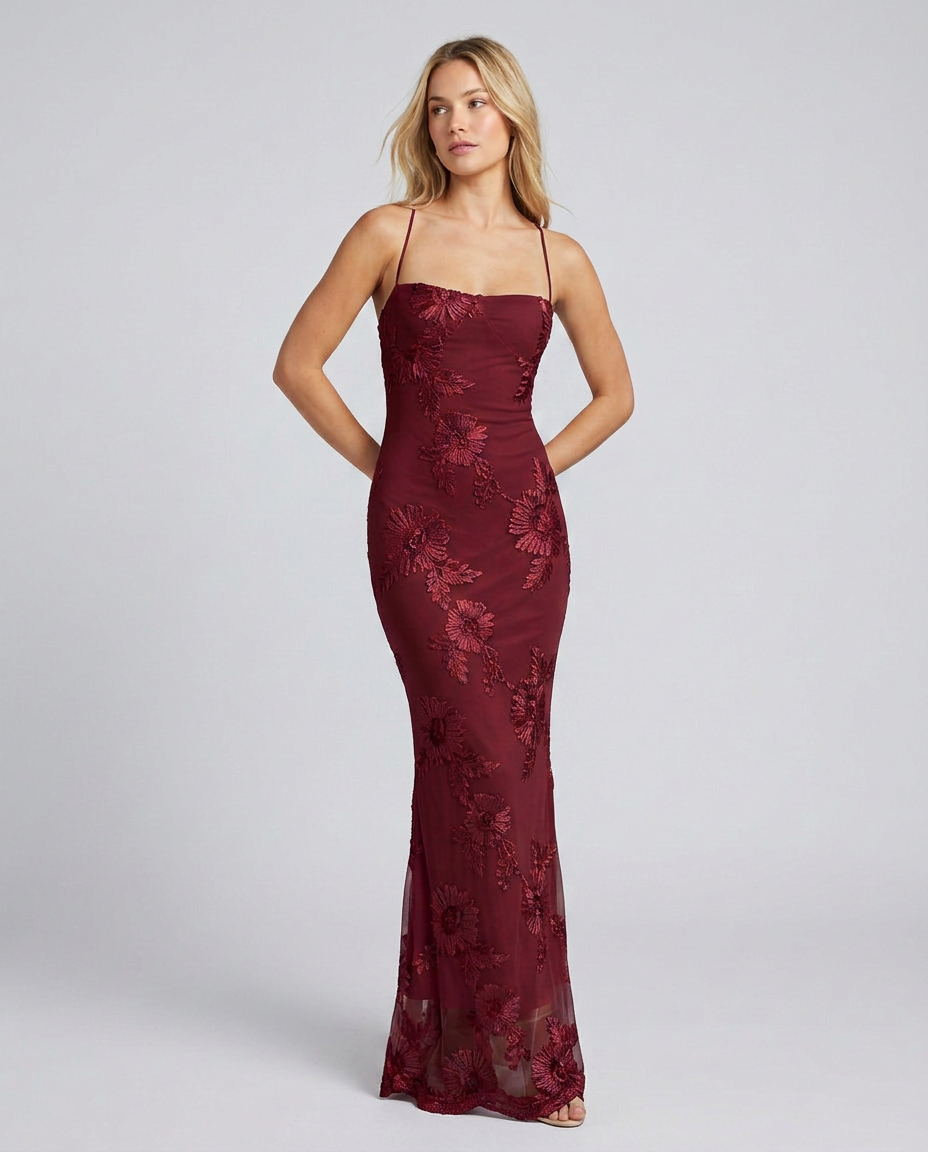 Women's maxi dress with floral appliqué and lace-up back
