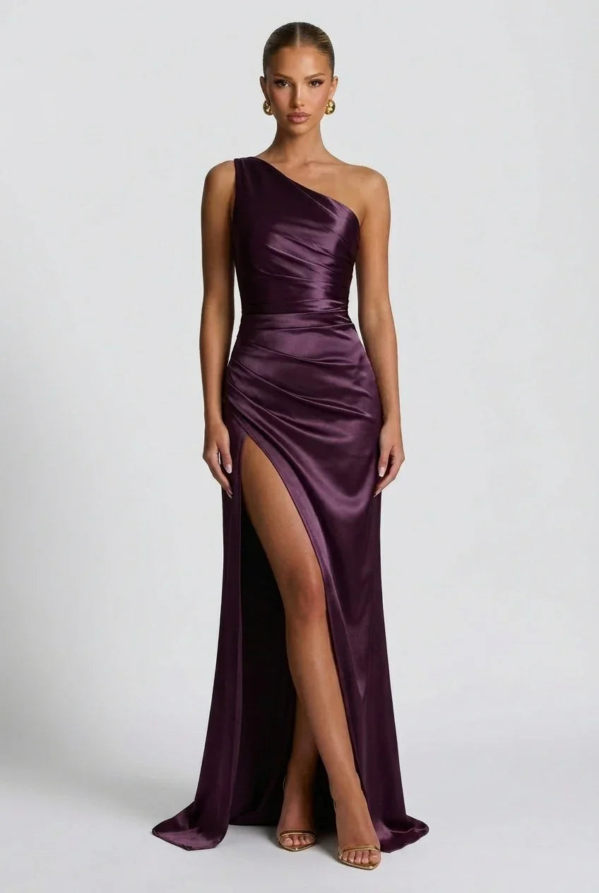 Women's maxi dress with front slit
