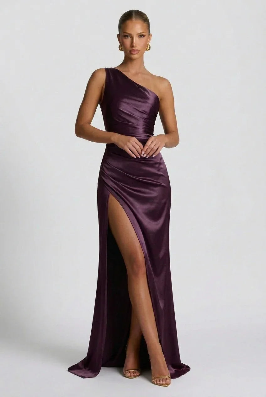Women's maxi dress with front slit