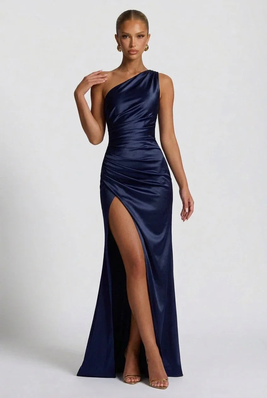 Women's maxi dress with front slit