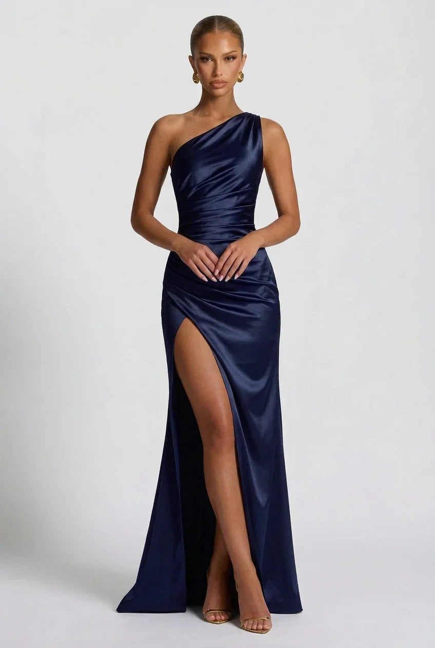 Women's maxi dress with front slit