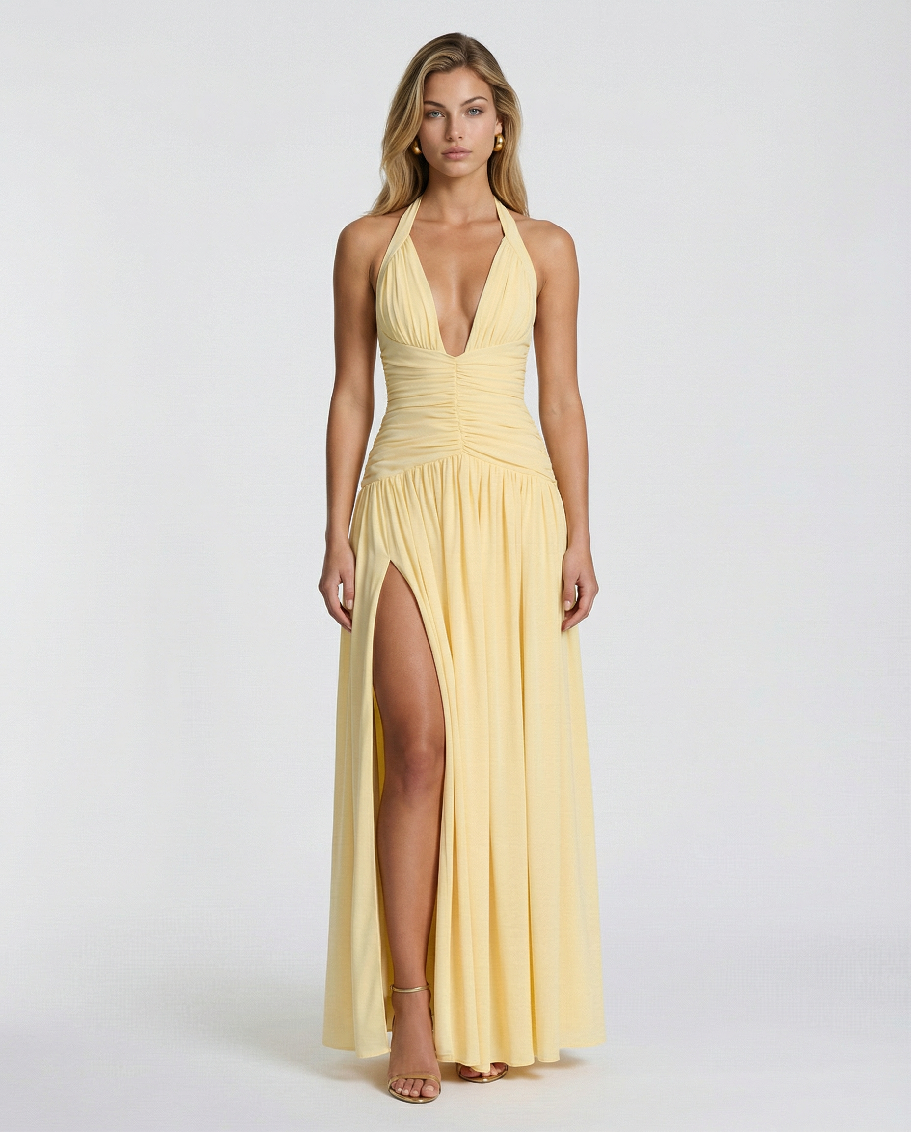 Women's maxi dress with halter neck and ruched corset