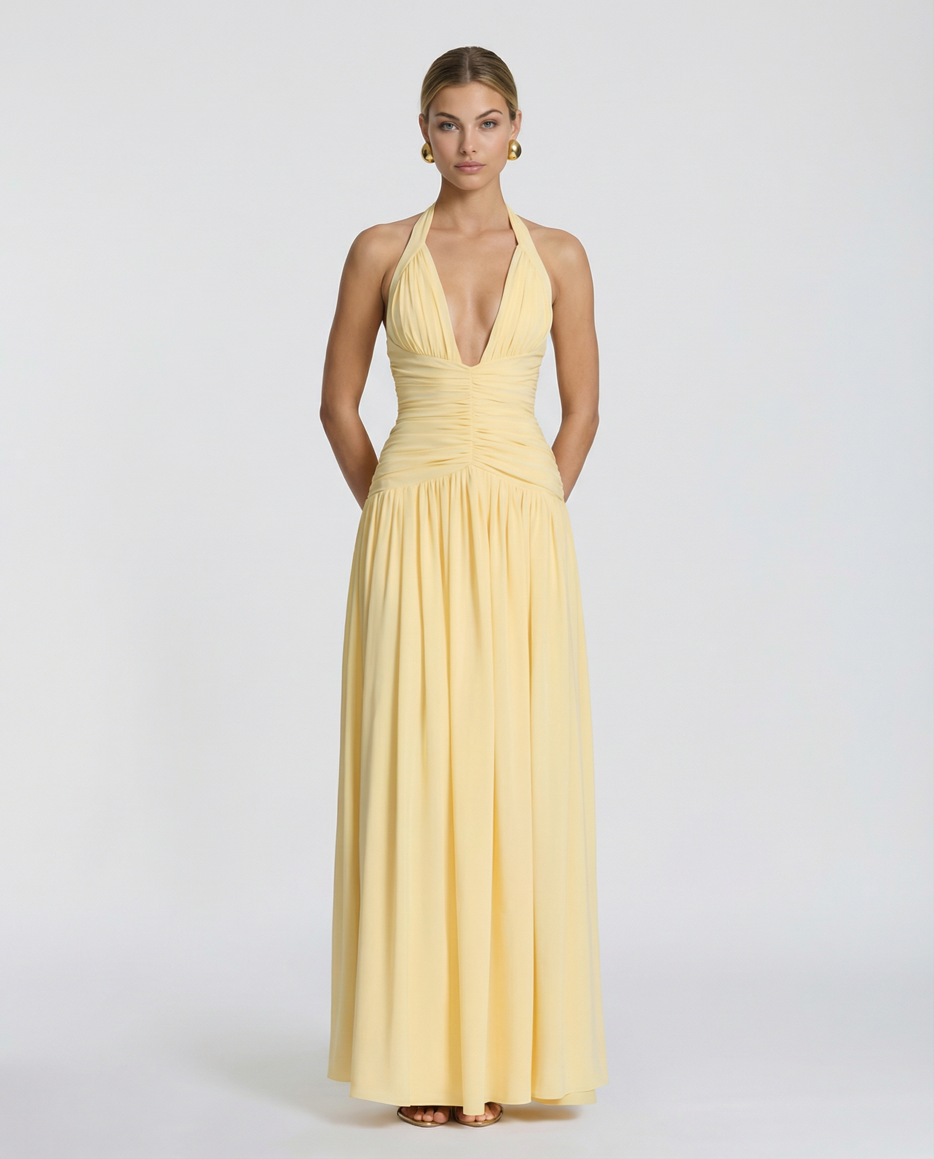 Women's maxi dress with halter neck and ruched corset