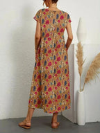 Women's midi dress with floral print and pockets