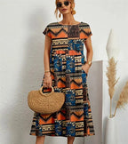 Women's midi dress with floral print and pockets