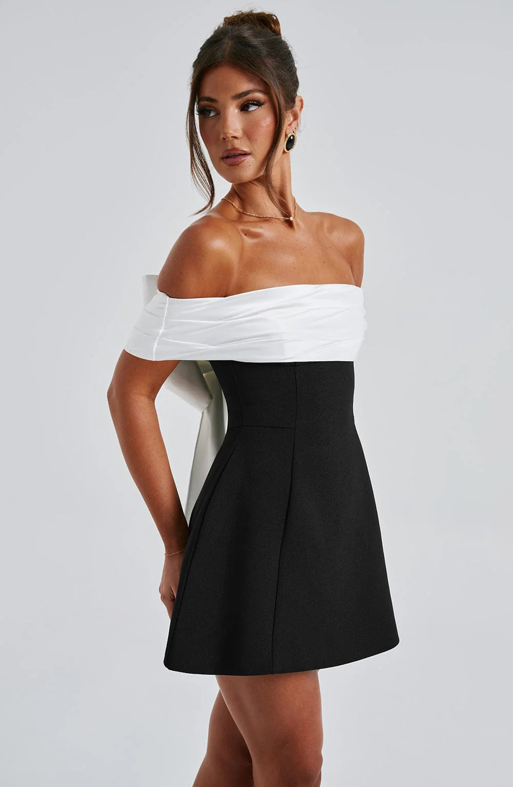 Women's off-shoulder mini cocktail dress